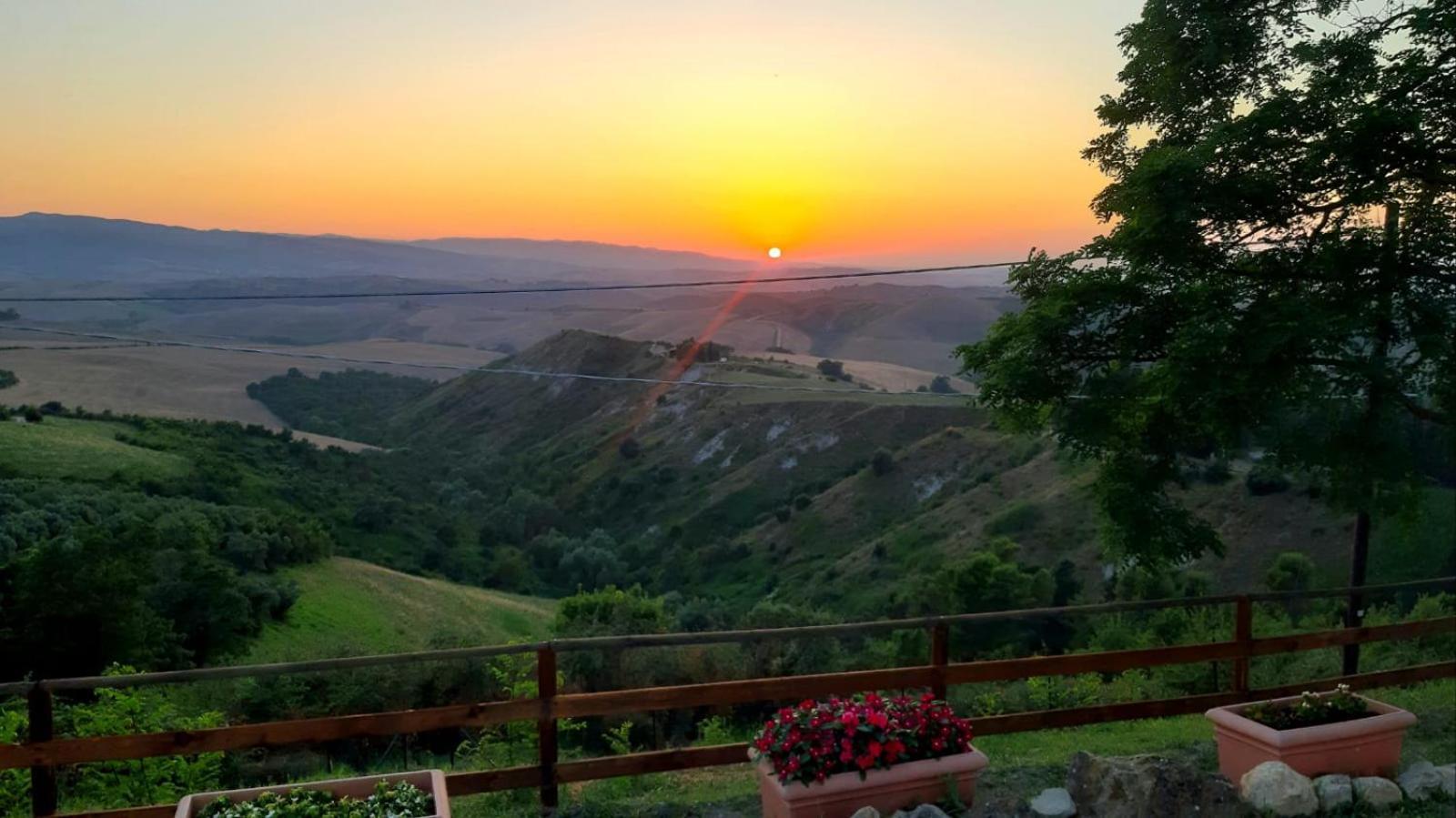 Antica Colombaia Lägenhet Volterra Exteriör bild
